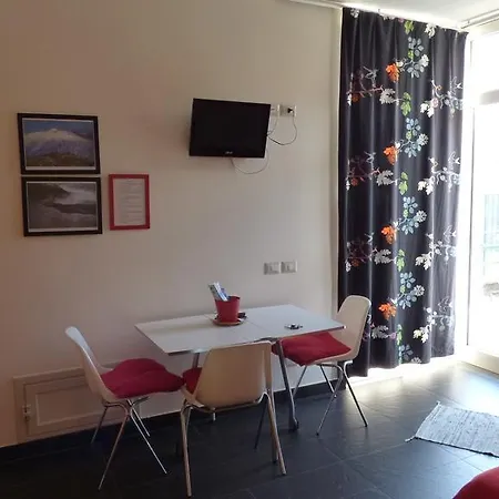Apartment Etna